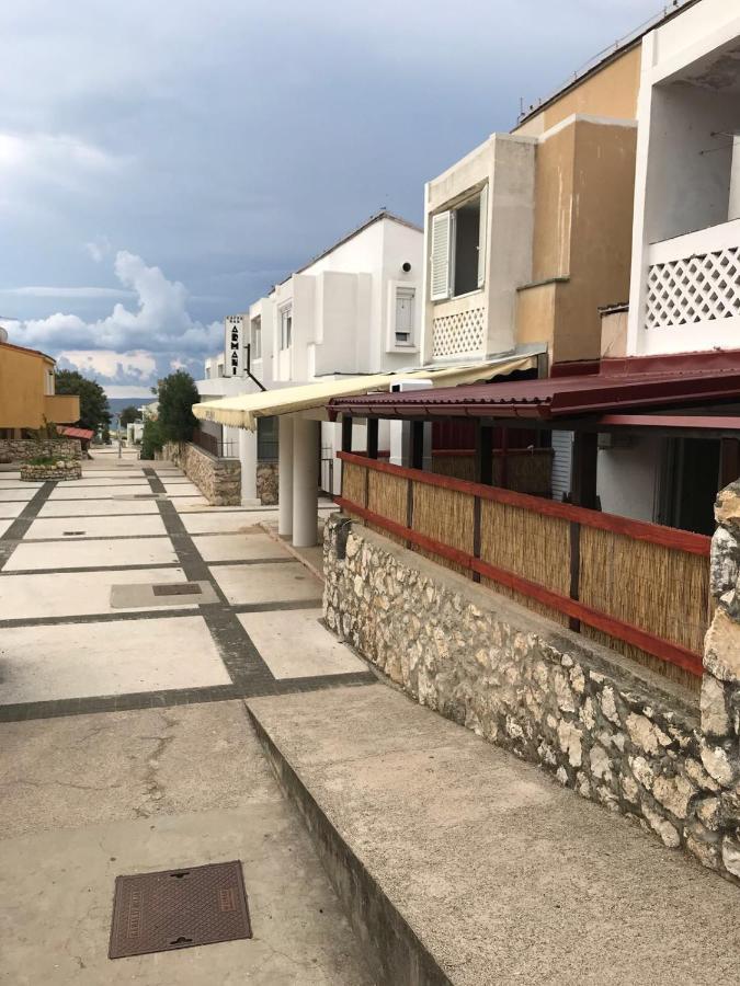 Jurisic Apartments Novalja Εξωτερικό φωτογραφία