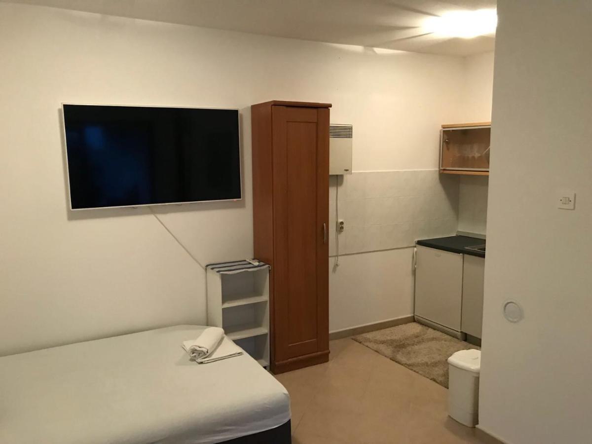 Jurisic Apartments Novalja Εξωτερικό φωτογραφία